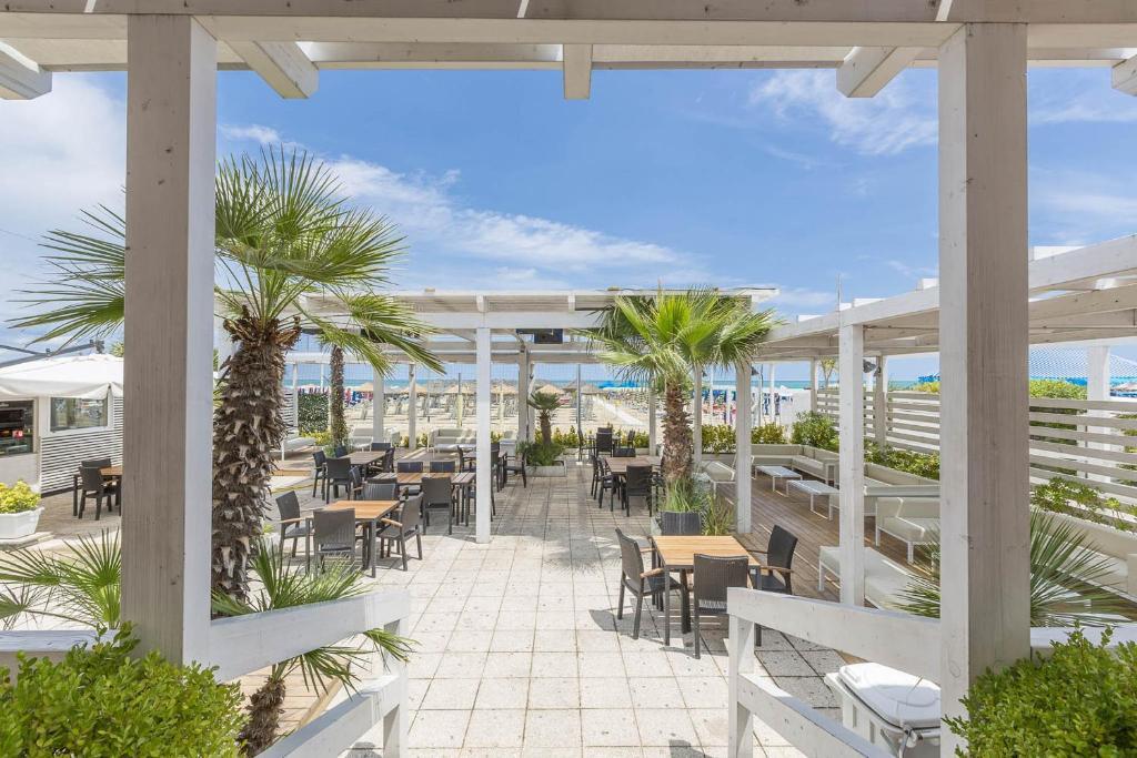 Hotel Maja Pescara Exterior foto